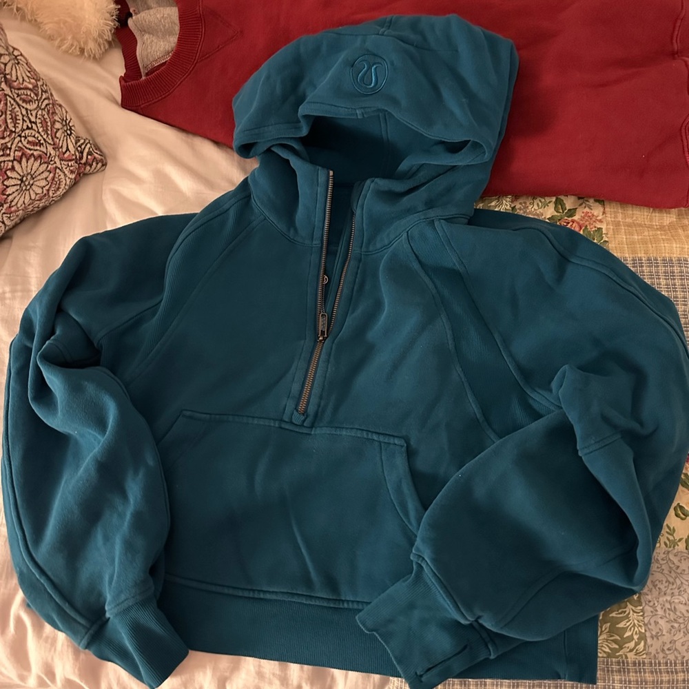 Blue LuluLemon Scuba with hoodie
